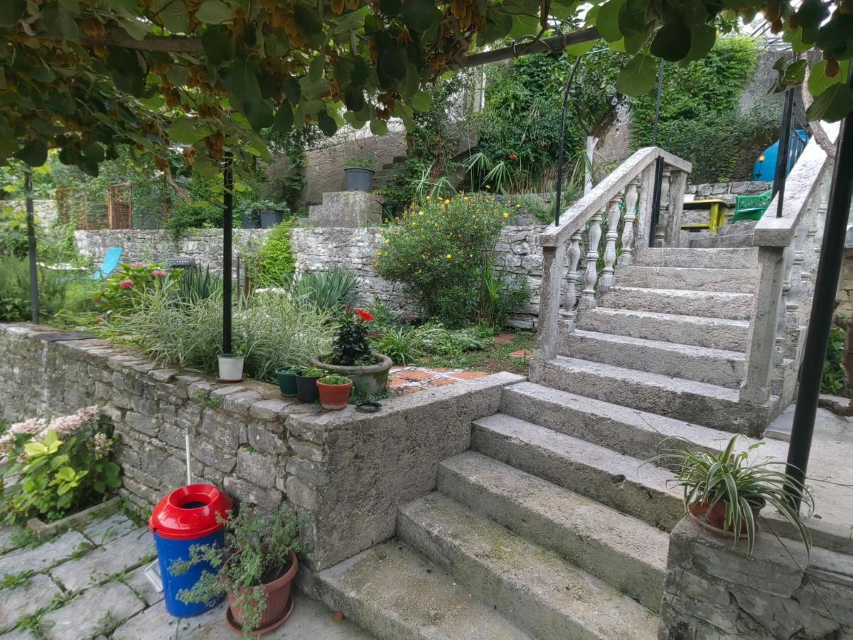 Apartament Old House Morinj Zewnętrze zdjęcie